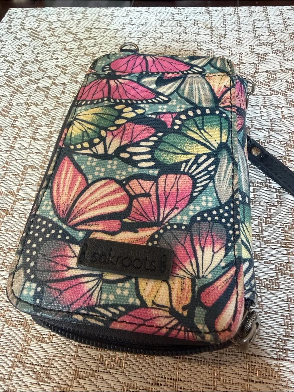 Sakroots Artist Circle collection wristlet wallet